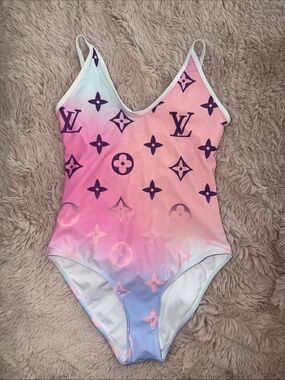 Woman XS OR Girls 13-14-15 yearPink Gradient One-Piece Swim Suit with Logo Print